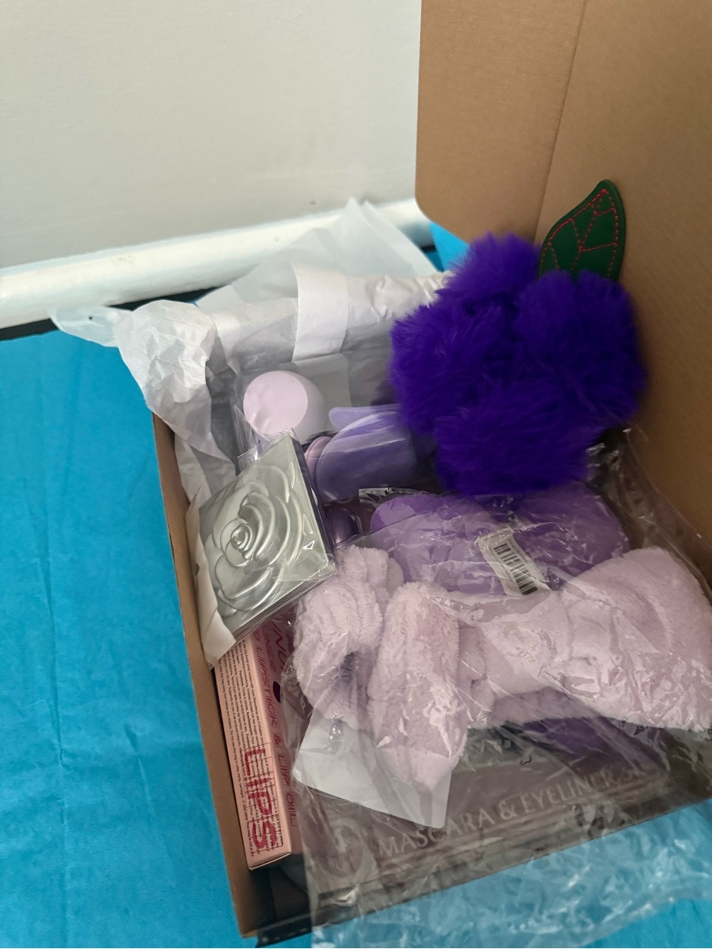 Purple Beauty Accessory Bundle - Headband, Sponges & Eye Makeup Set